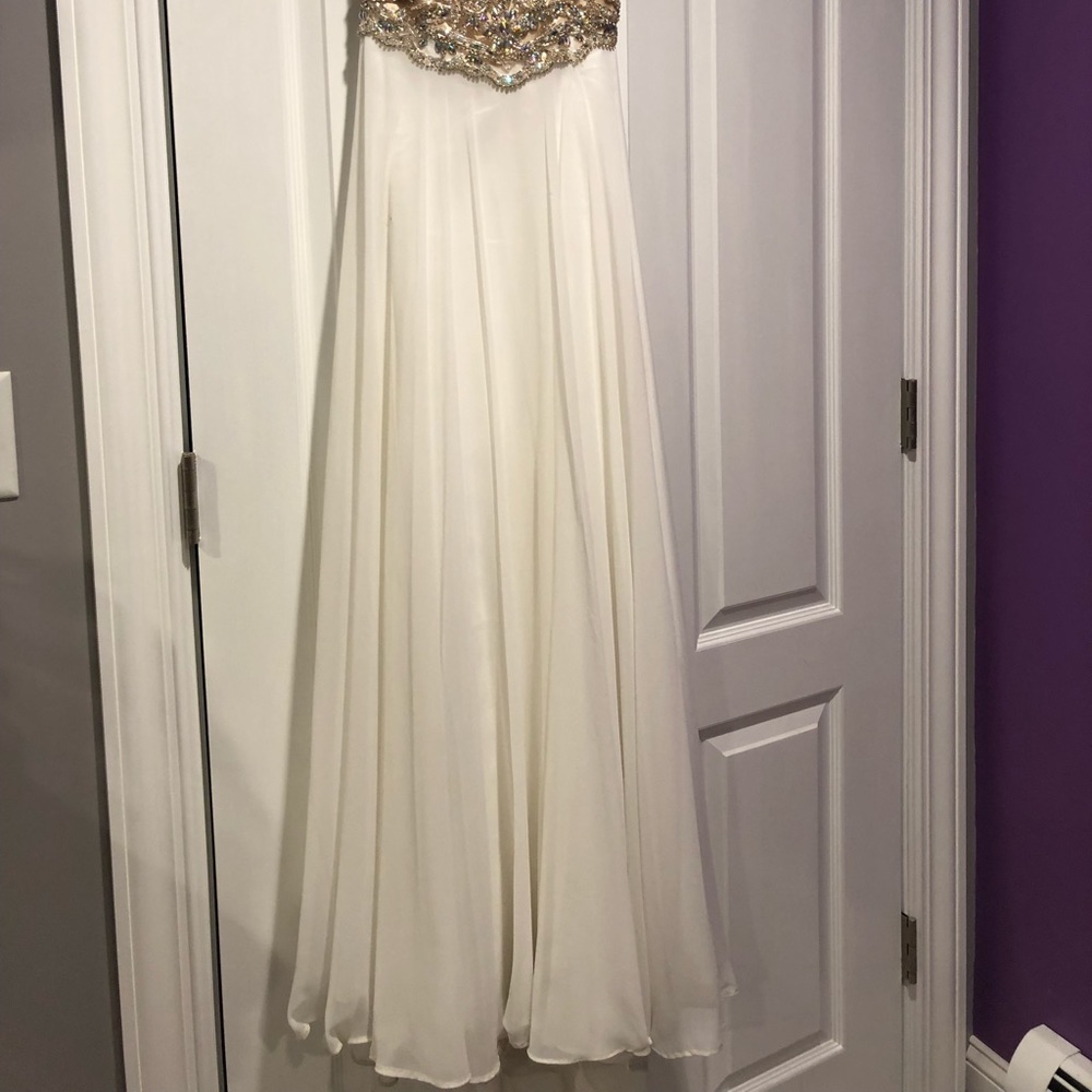 Prom Dress - Picture 2 of 4